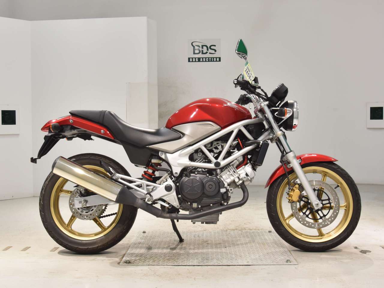 VTR２５０　MC33　 HONDA VTR250 (MC33) Parts and Technical Specifications - Webike Japan