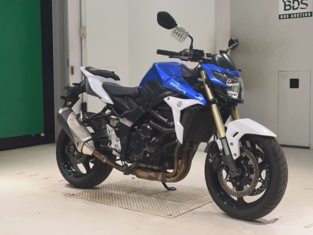 Suzuki GSR750A — фото 3