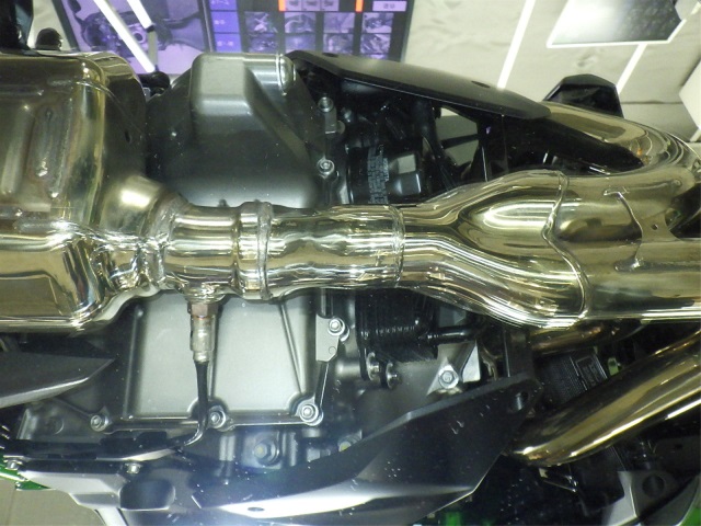 Kawasaki NINJA H2 CARBON — фото 7