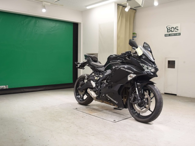 Kawasaki NINJA ZX-25R — фото 3