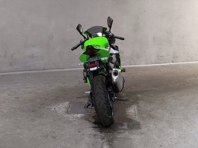 Kawasaki NINJA ZX-4RR — фото 4