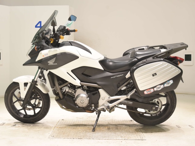 Honda NC700XA — фото 2