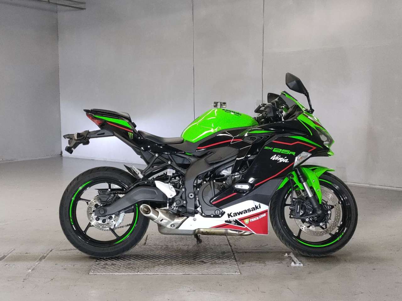 5473] Kawasaki NINJA ZX-25R KRT - ZX250E-A23808