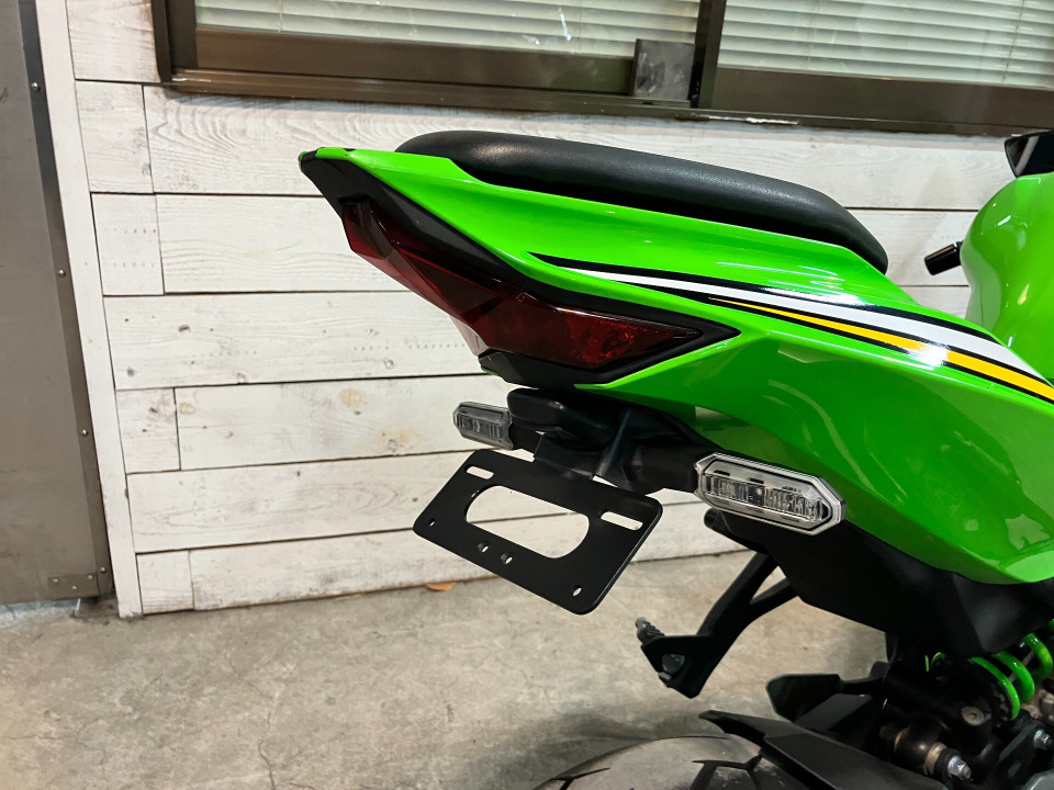 Kawasaki NINJA ZX-4RR — фото 10
