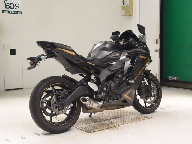 Kawasaki NINJA ZX-25R KRT — фото 5