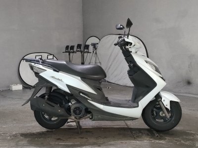 Suzuki SWISH