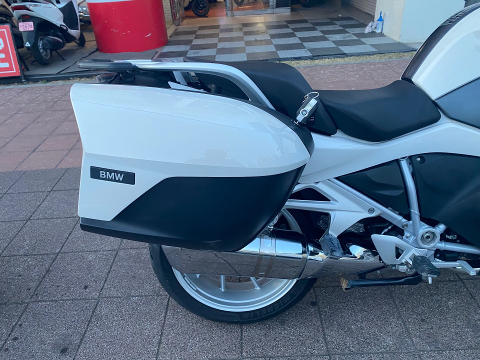 [0097] BMW R1250RT - WB10L0109P6H29255