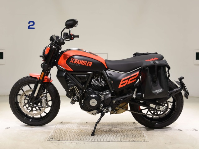 Ducati SCRAMBLER 803 FULLTHROTTLE — фото 2