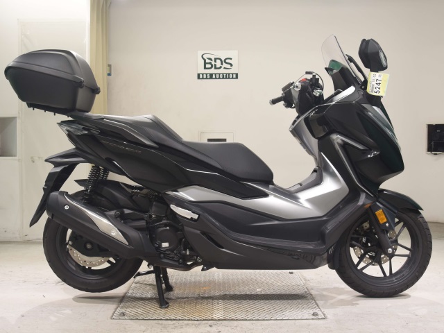 Honda FORZA