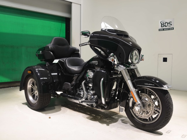 HD TRI GLIDE ULTRA CLASSIC FLHTCUTG1690 — фото 3