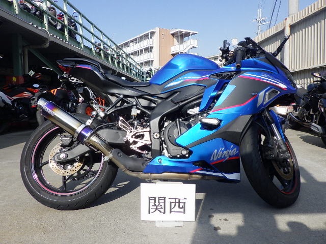 Kawasaki ZX-4R SE