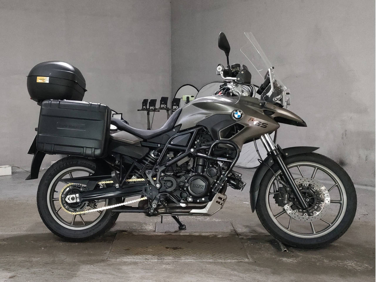 BMW F700GS