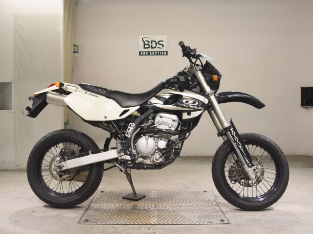 Kawasaki D-TRACKER250