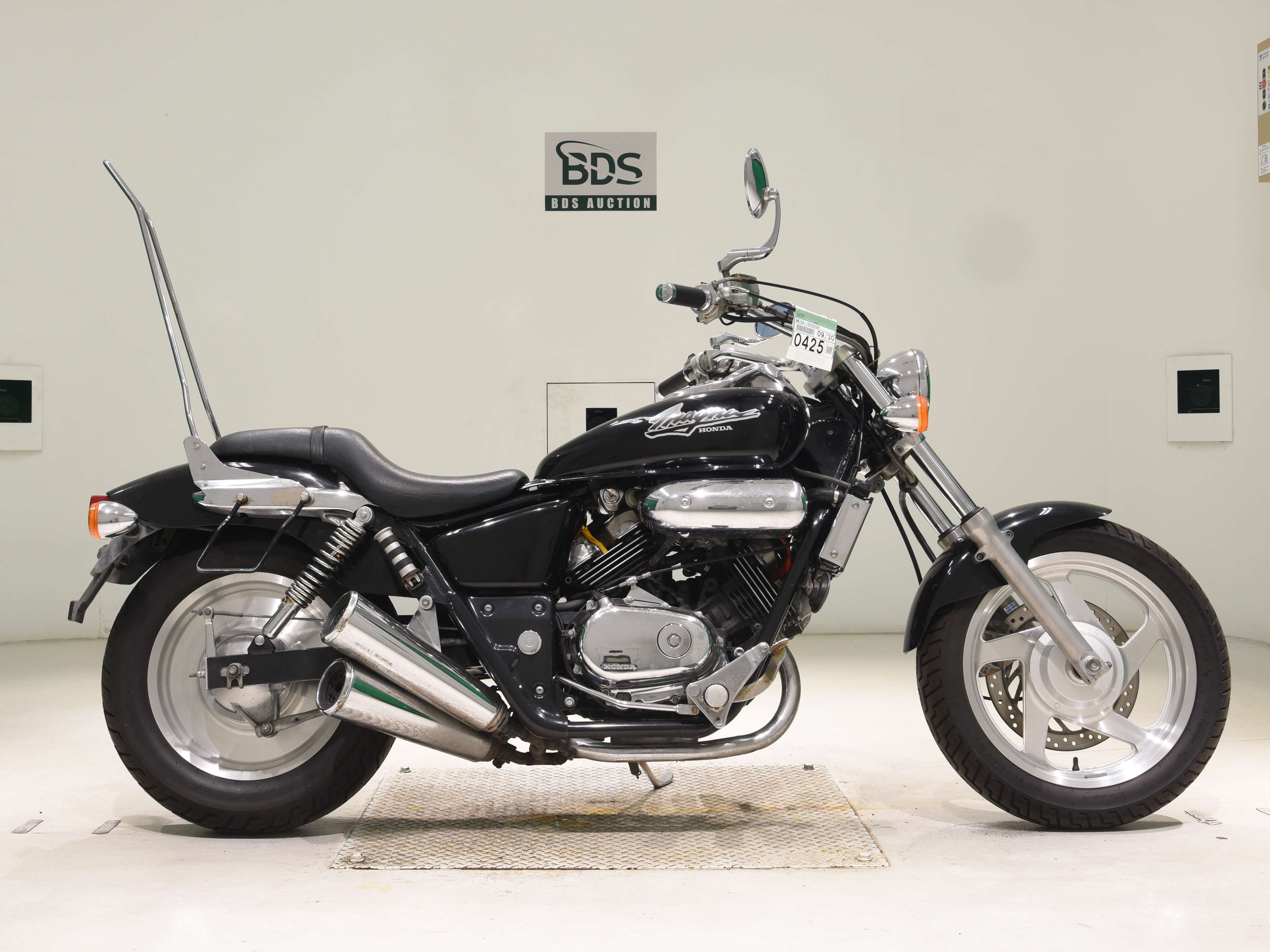 Honda MAGNA250