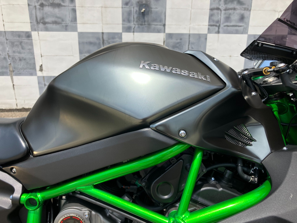 Kawasaki NINJA H2 CARBON — фото 4