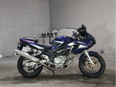 Suzuki SV400S