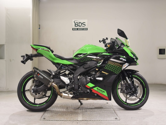 7282] Kawasaki NINJA ZX-25R - ZX250E-A20780
