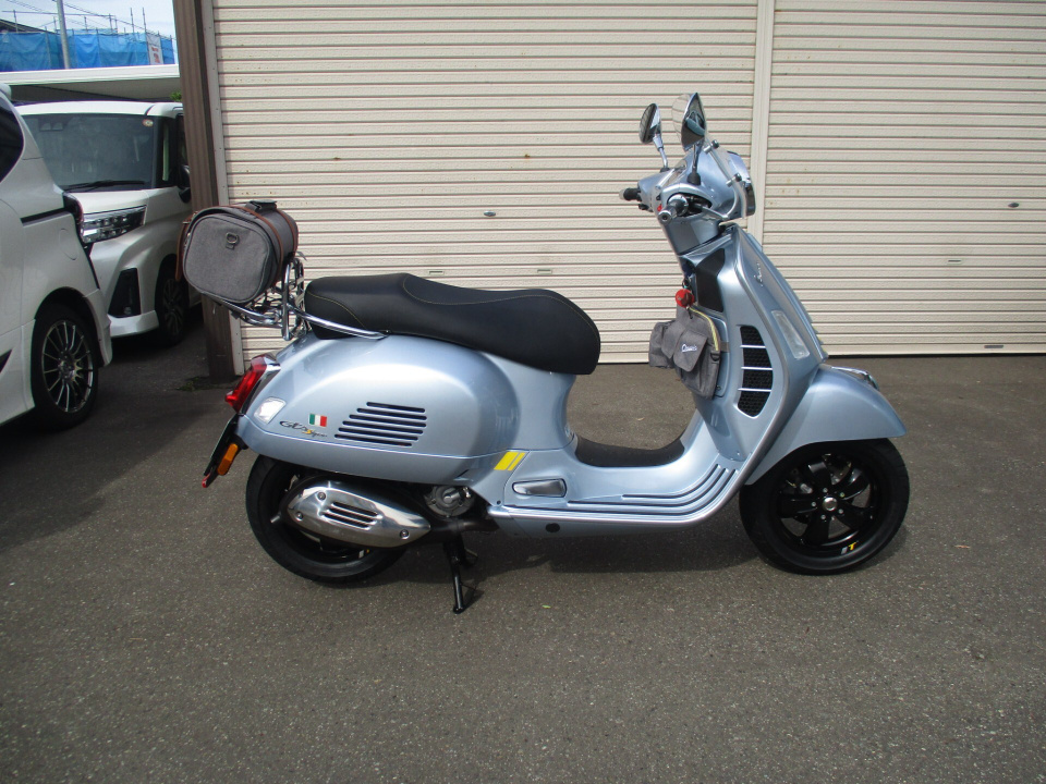 Vespa GTS ST
