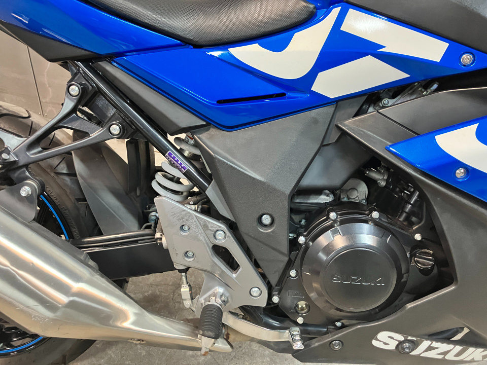 Suzuki GSX250R — фото 13