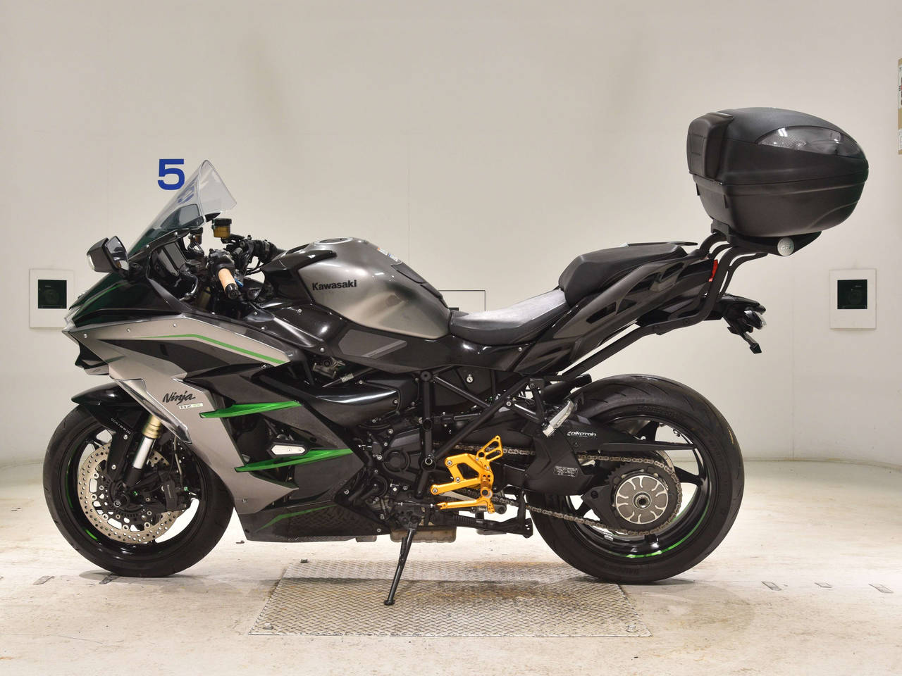 0238] Kawasaki NINJA H2 - ZXT02A-009548