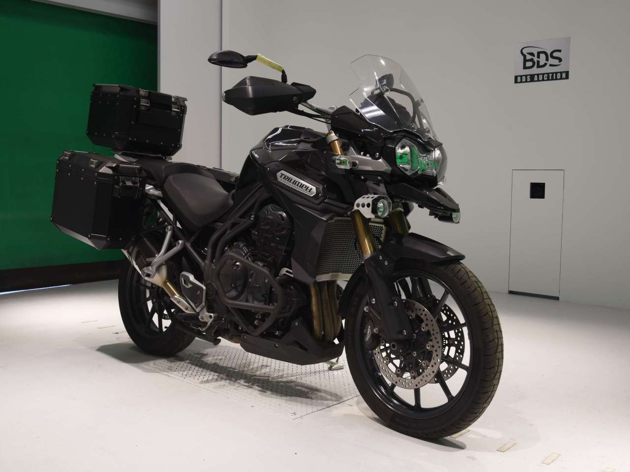[7817] Triumph TIGER EXPLORER - SMTV1F11E9D557127