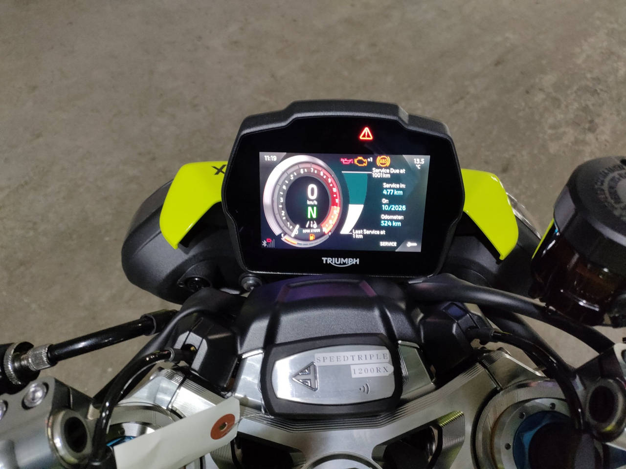 [8497] Triumph SPEED TRIPLE R X (OR SPEED TRIPLE RX) - SMTP12S44TTCJ3323
