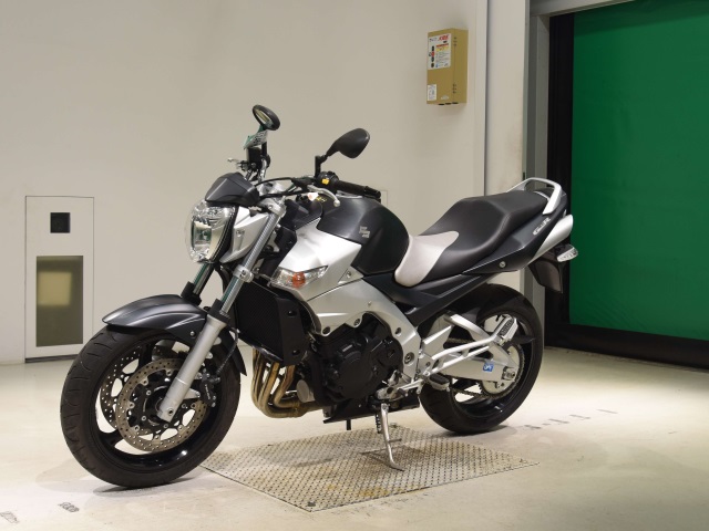 Suzuki GSR400 — фото 4