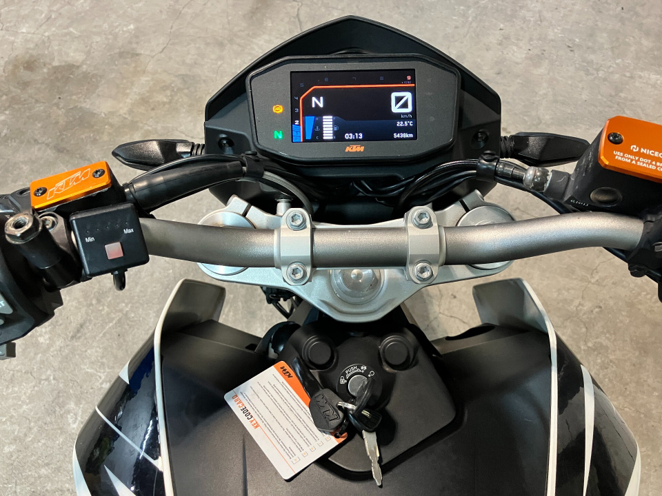 KTM 690 DUKE — фото 3
