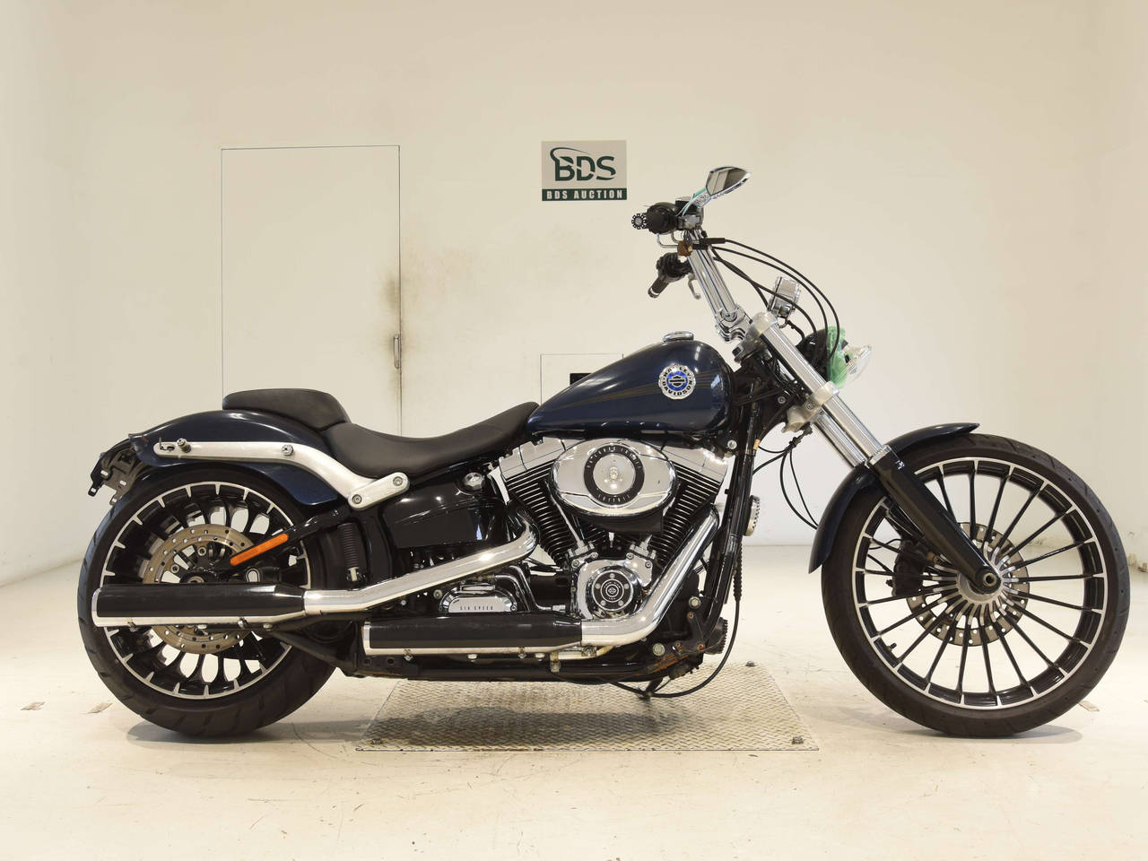 HD BREAKOUT FXSB1580