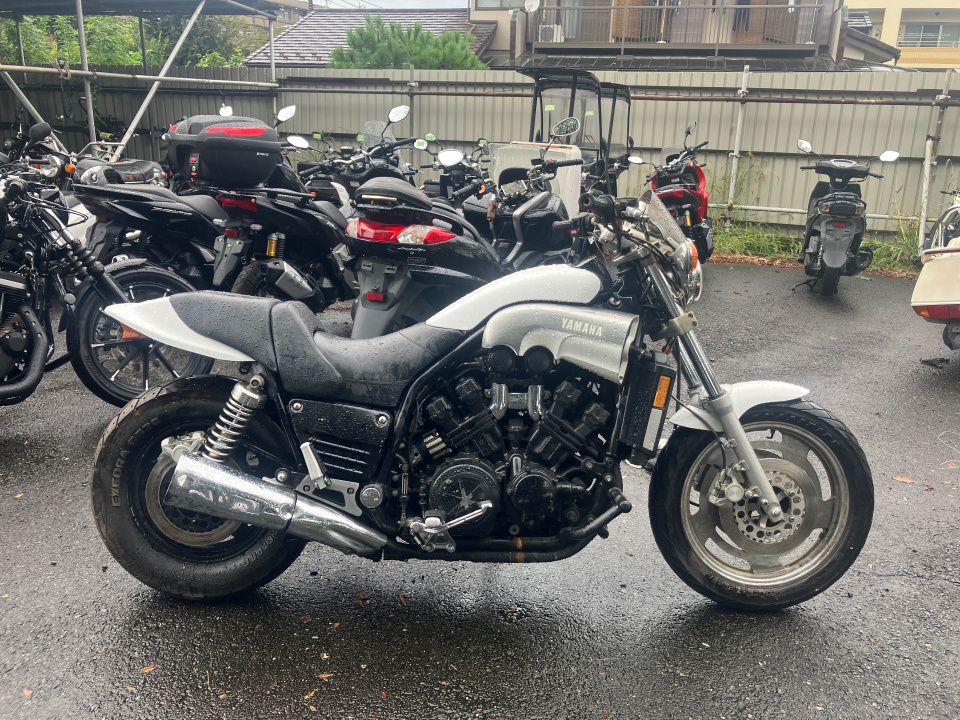 Yamaha V-MAX1200