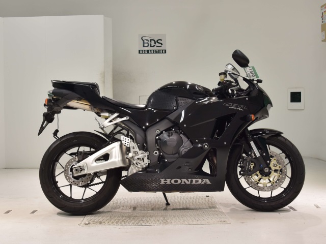 hero  Fighting Fantasy - Wikipedia