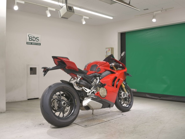Ducati PANIGALE V4S — фото 5