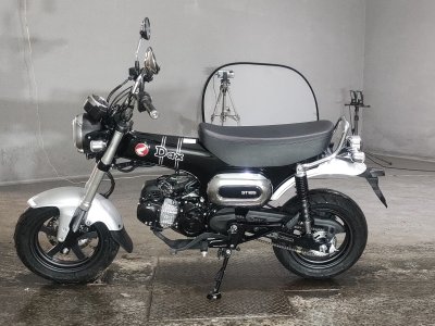 Honda DAX 125 — фото 2