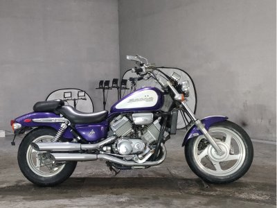 Honda MAGNA750