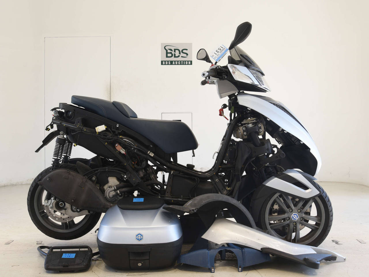 Piaggio MP3 300