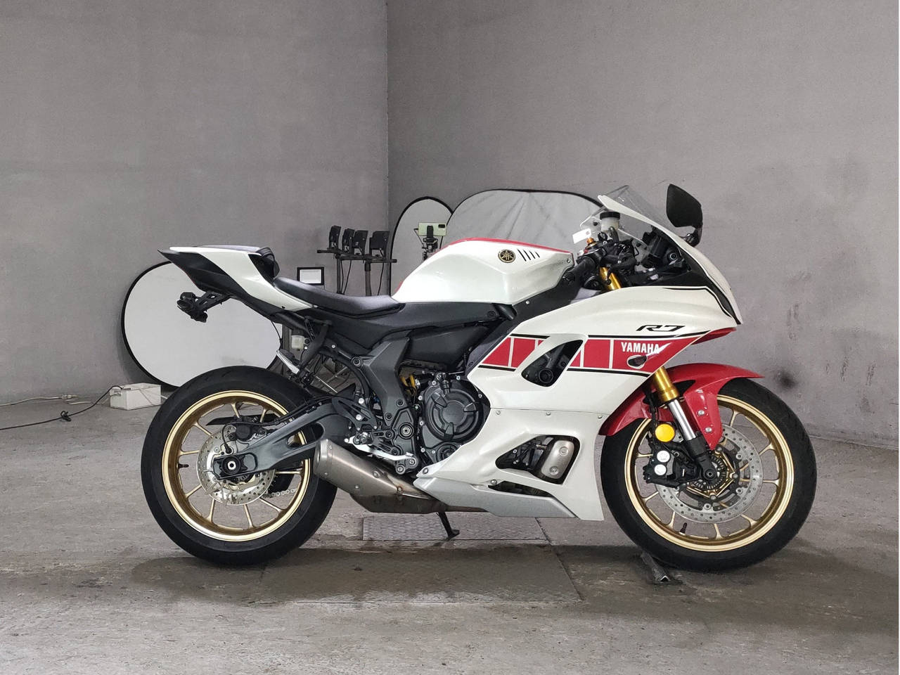 [7566] Yamaha YZF-R7 - RM39J-000765