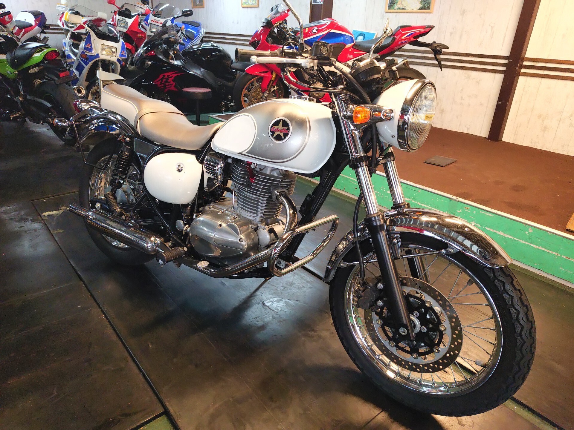 Kawasaki ESTRELLA