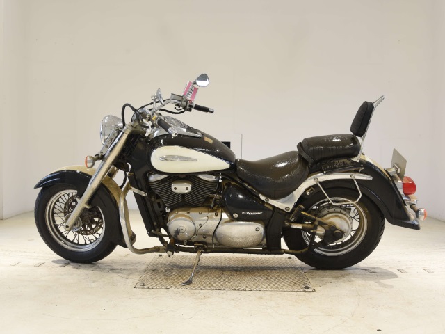 Suzuki INTRUDER 400 CLASSIC — фото 2