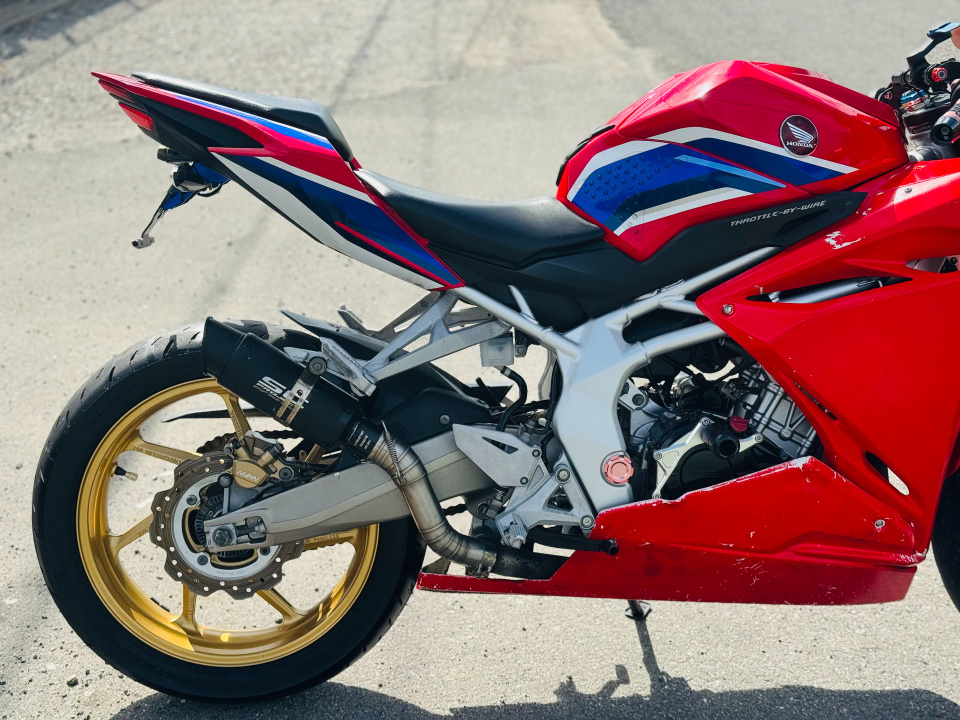 Honda CB250R — фото 17