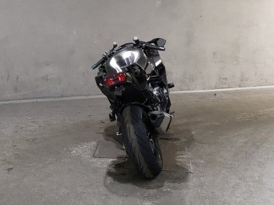 Kawasaki NINJA H2 SX — фото 4