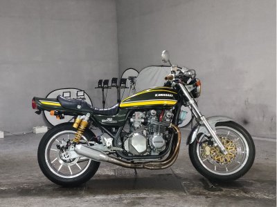 Kawasaki ZEFAIR 750RS