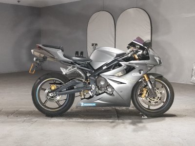 Triumph DAYTONA 675