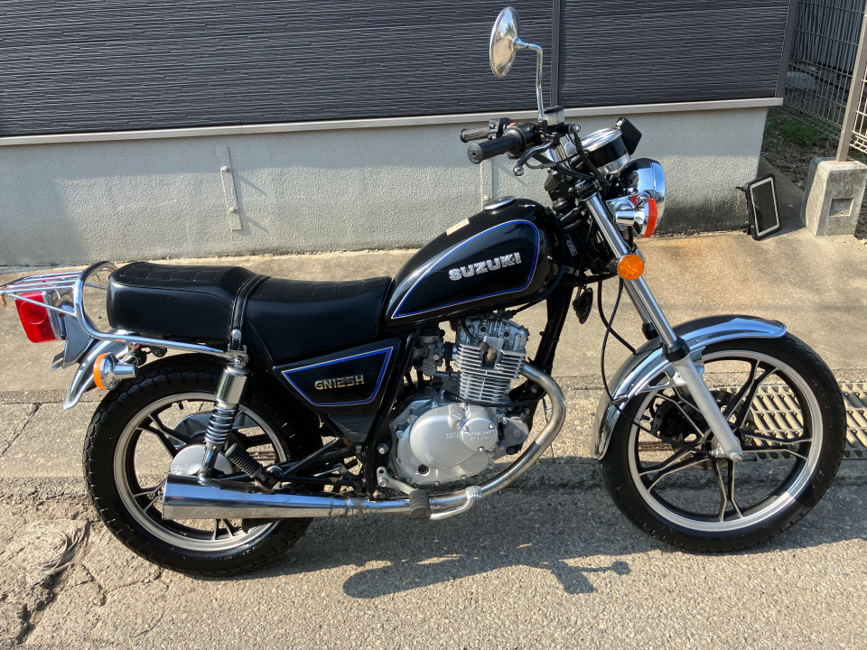Suzuki GN125H