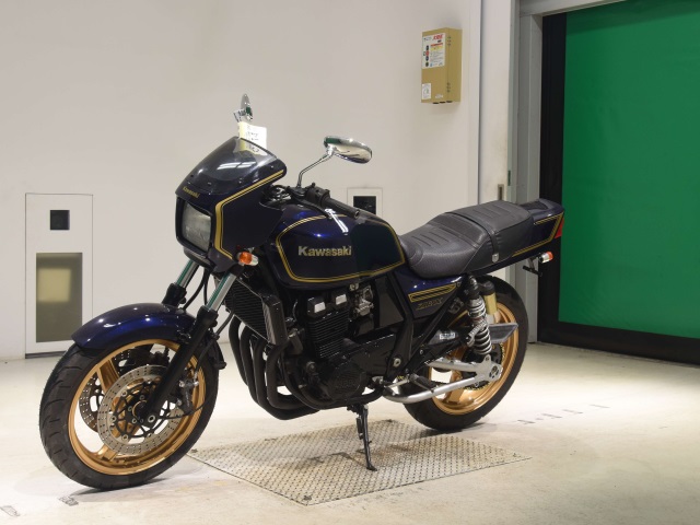 Kawasaki ZRX400 — фото 4