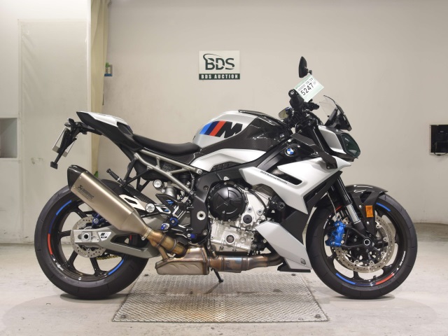 BMW M1000R