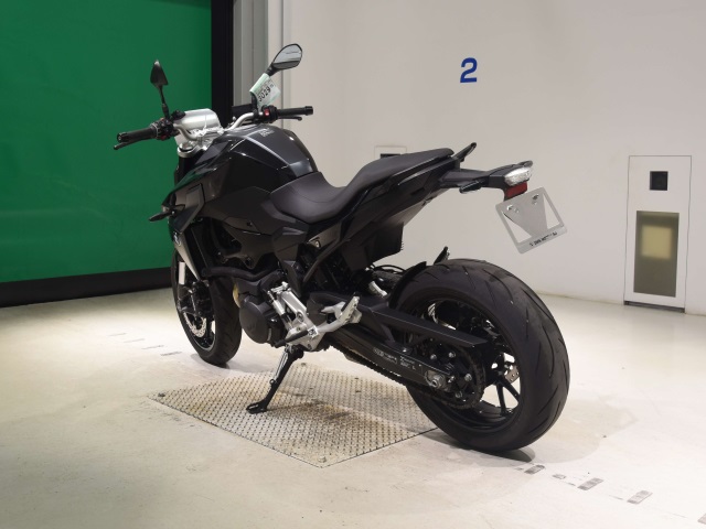 BMW F900R — фото 6