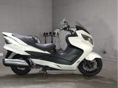 Suzuki SKYWAVE 250S