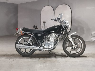 Yamaha SR 400