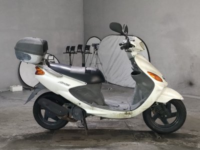 Yamaha GRAND AXIS 100