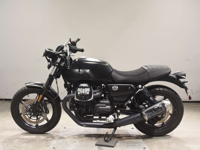 Moto Guzzi V7 STONE — фото 2